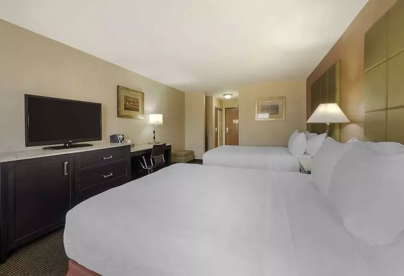 ２ダブルベッドのスタンダードルーム, Best Western Plus Country Inn & Suites