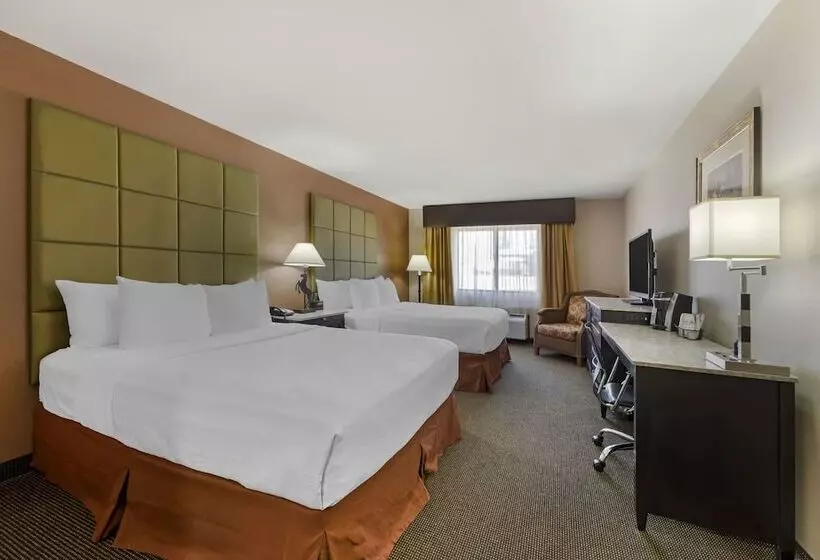 ２ダブルベッドのスタンダードルーム, Best Western Plus Country Inn & Suites