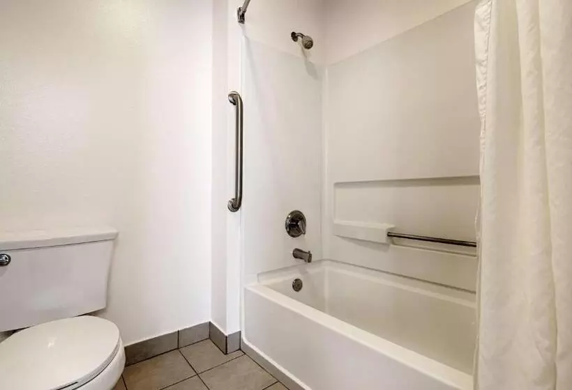 キングサイズベッドのスタンダードルーム, Best Western Salinas Monterey
