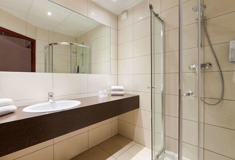 Номер Комфорт, Campanile Metz Nord  Talange