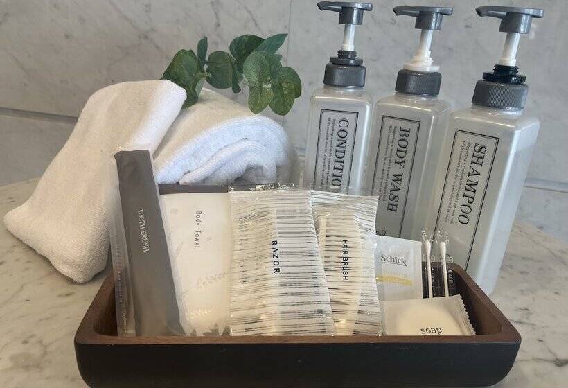 غرفة قياسية, Century Plaza