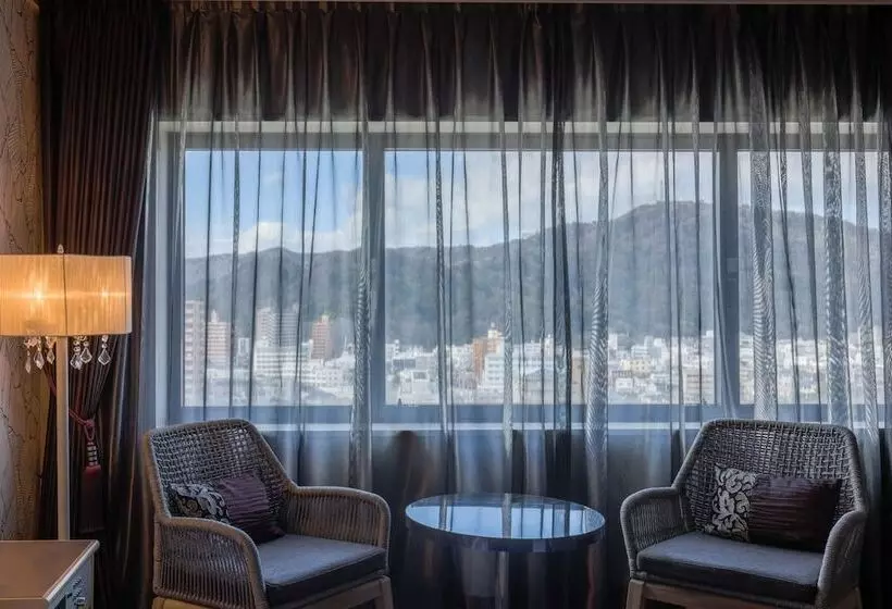 Standard-huone, Century Plaza