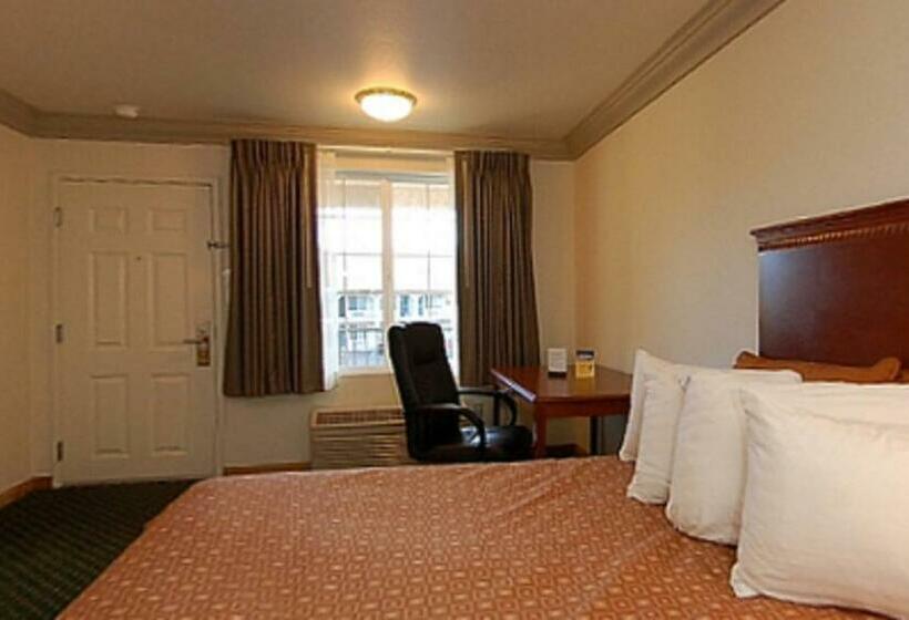 스탠다드 룸 킹사이즈 침대, Cloverdale Wine Country Inn & Suites