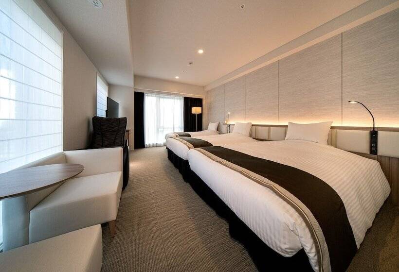 Номер Deluxe, Daiwa Roynet Hotel Okinawa Kenchomae
