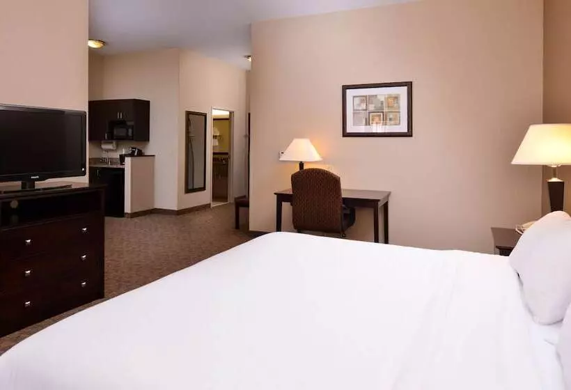 スイート, Holiday Inn Express & Suites Fairmont, An Ihg