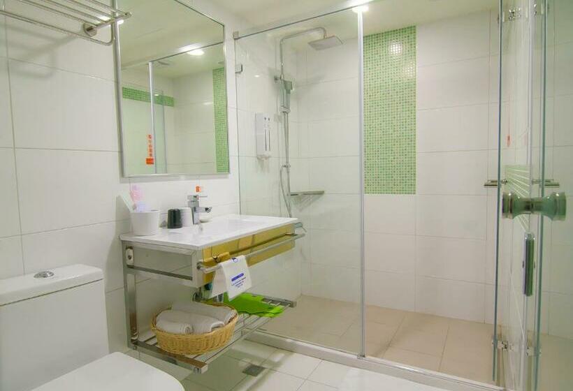 اتاق لوکس با تخت بزرگ, Legend Hotel Kaohsiung Liuhe