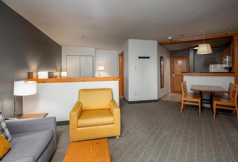 标准工作室, Lodge De La Montagne