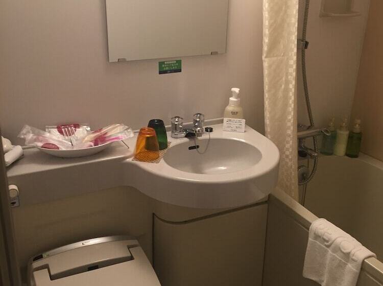 Habitació Economy Individual, Resol Ikebukuro