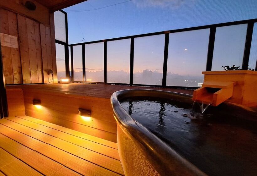 高级两卧套房, Takinoyu