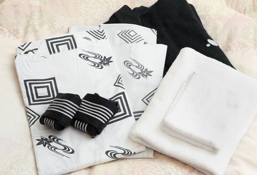 غرفة قياسية, Takuboku Tei