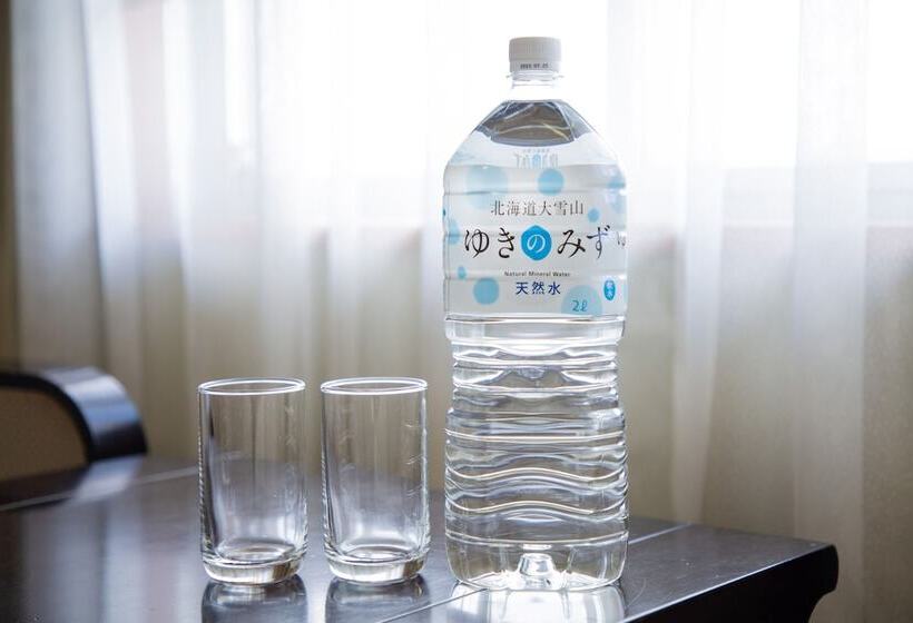 غرفة قياسية, Takuboku Tei