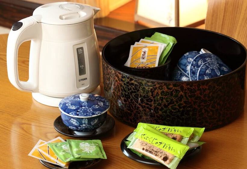 غرفة قياسية, Takuboku Tei