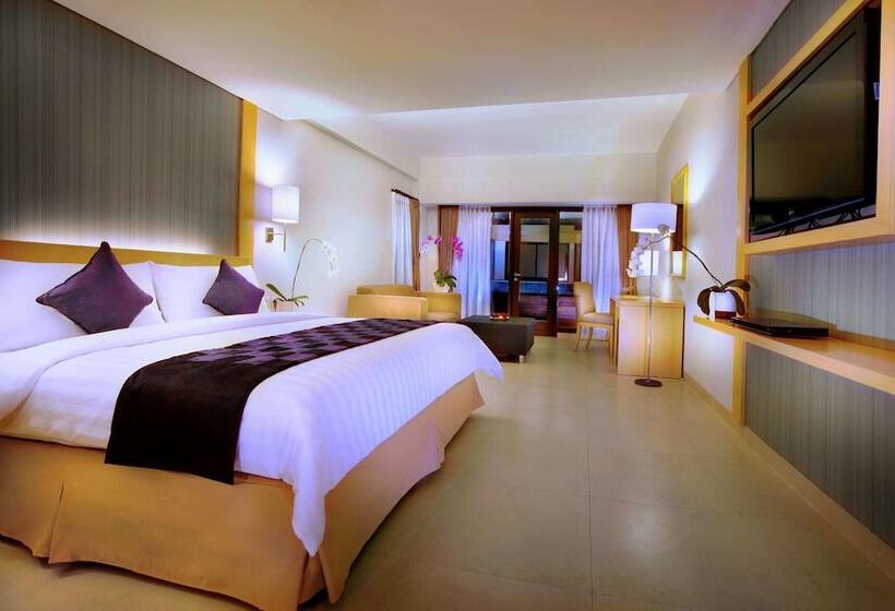 Полулюкс, Quest Hotel Kuta By Aston