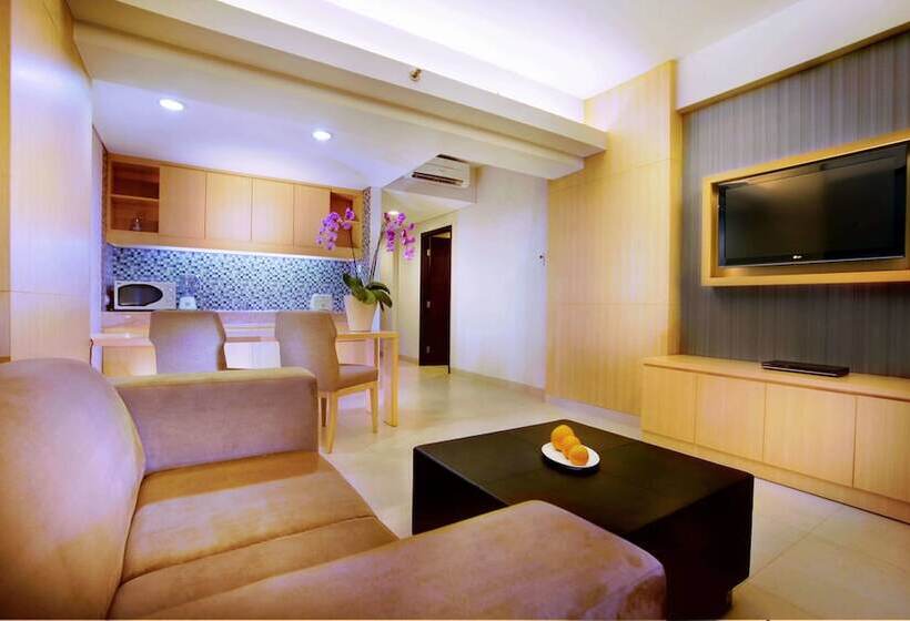 Президентский Люкс, Quest Hotel Kuta By Aston