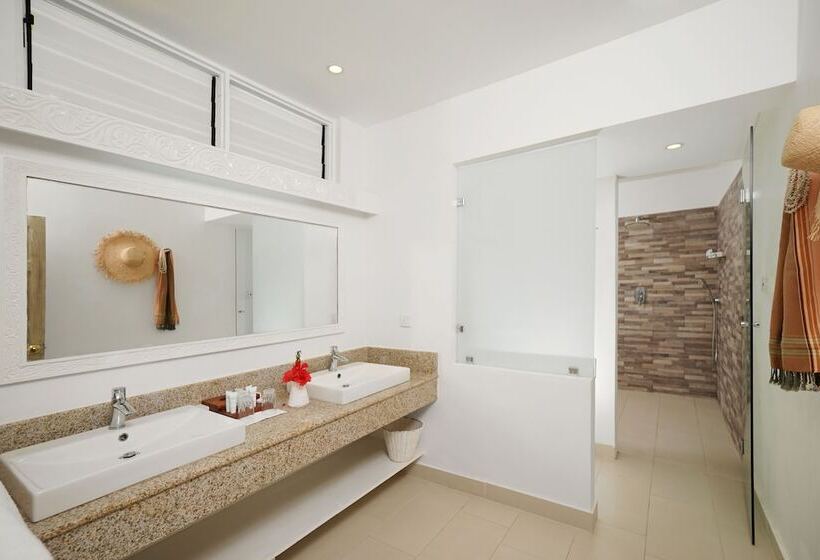 اتاق لوکس, Sandies Malindi Dream Garden