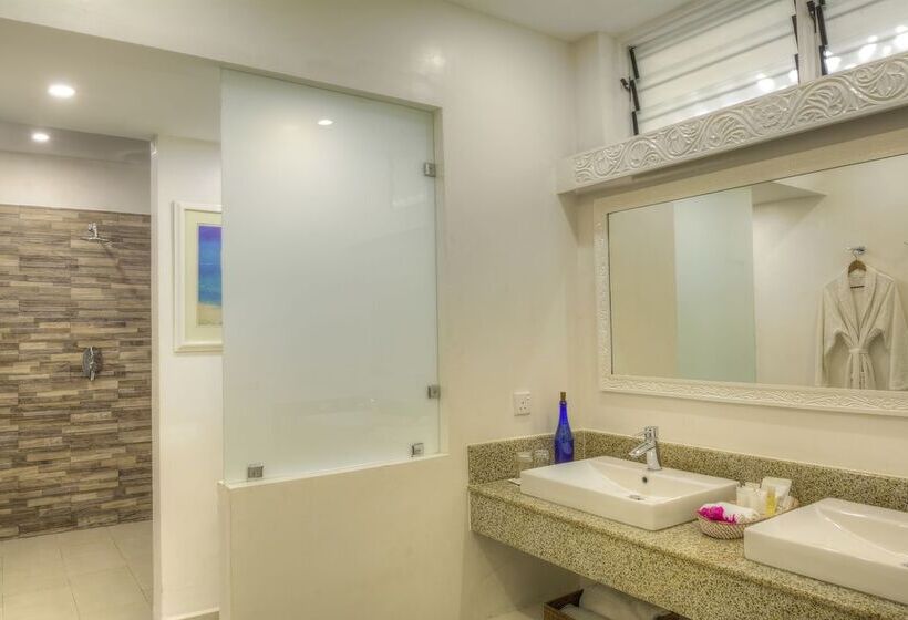 سوییت, Sandies Malindi Dream Garden