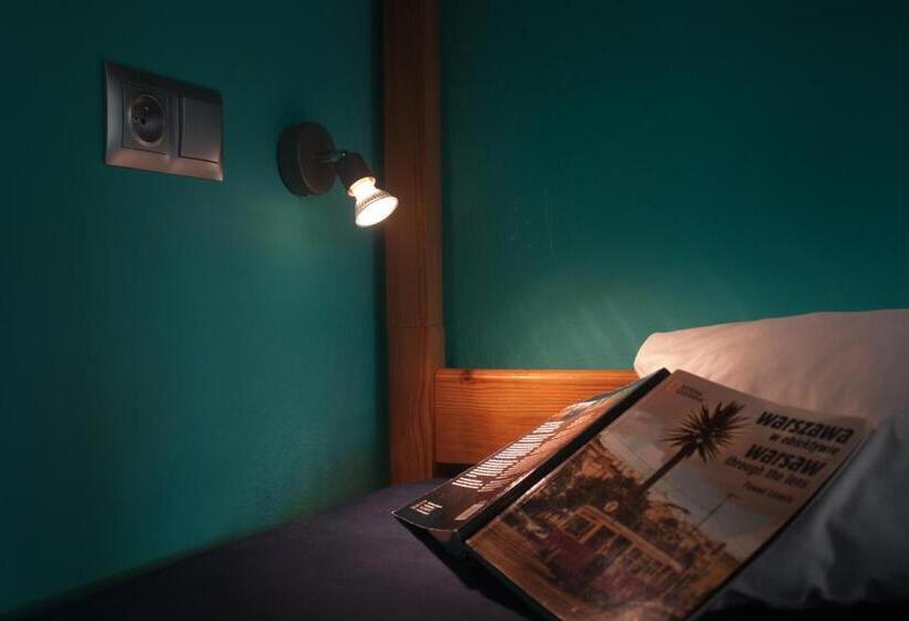 Кровать в Общей Комнате, Hostel Helvetia   Privates In City Center And Old Town