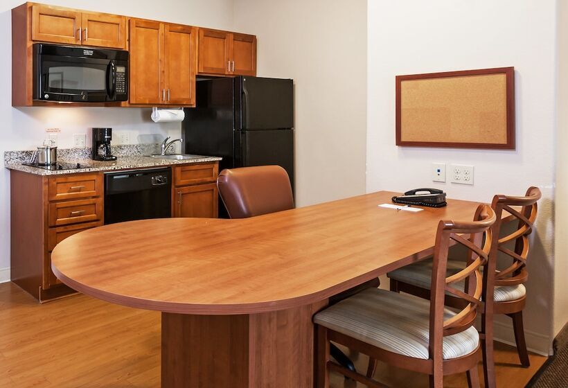Номер Стандарт, Candlewood Suites Baytown, An Ihg
