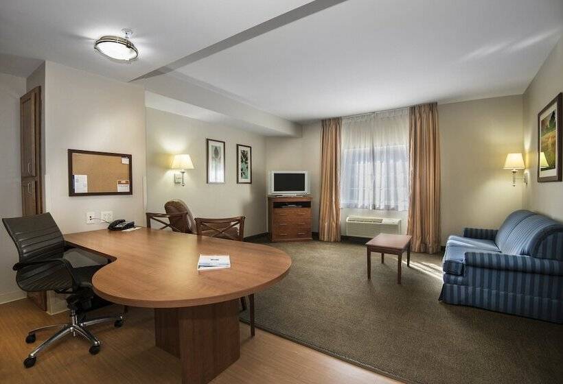Люкс, Candlewood Suites Conway, An Ihg
