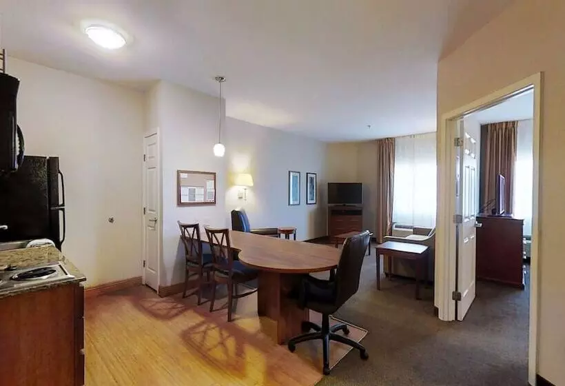 身障者適用スイートルーム, Candlewood Suites Slidell Northshore, An Ihg