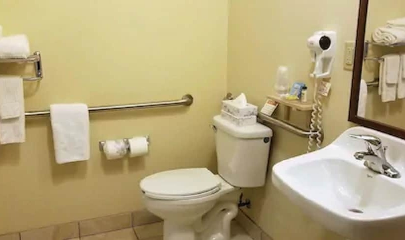 جناح لذوى الاحتياجات الخاصة, Candlewood Suites Springfield, An Ihg