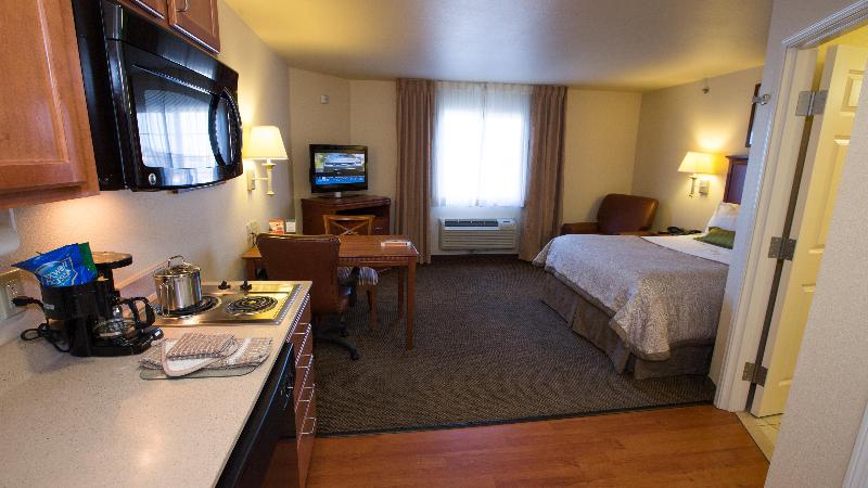 إستوديو قياسى, Candlewood Suites Springfield, An Ihg