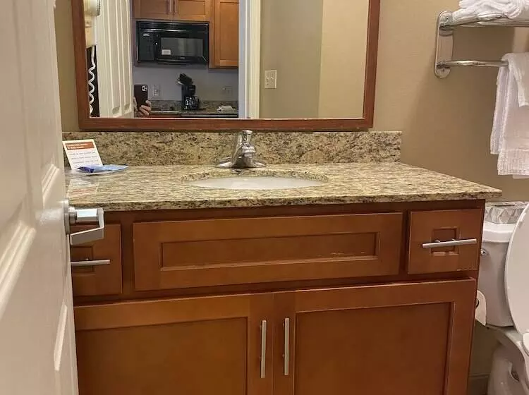 スイート, Candlewood Williamsport, An Ihg