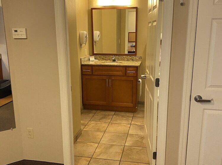 חדר סטודיו סטנדרד, Candlewood Williamsport, An Ihg