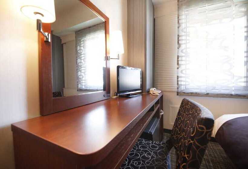 Quarto Estandar, Central