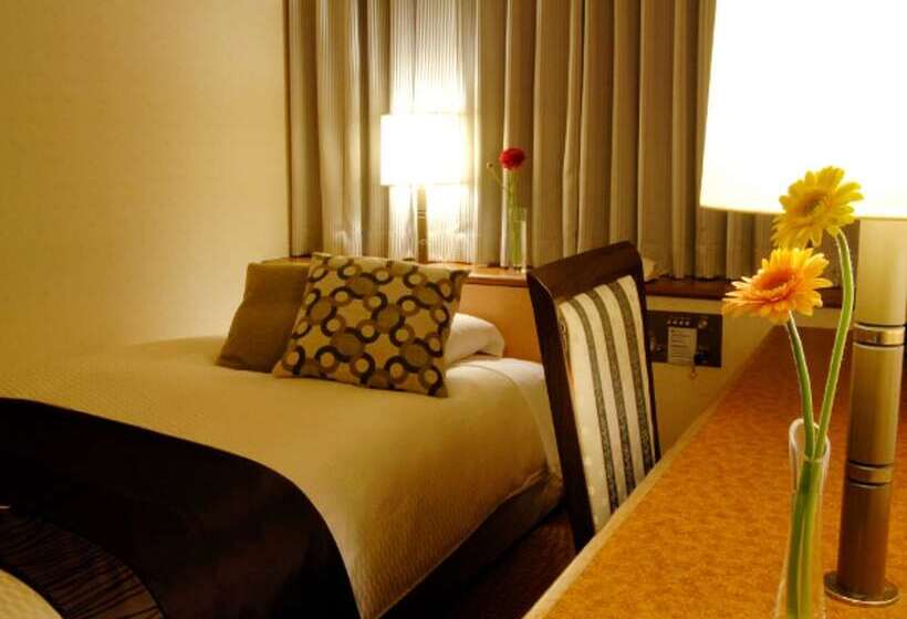 Quarto Estandar, Central