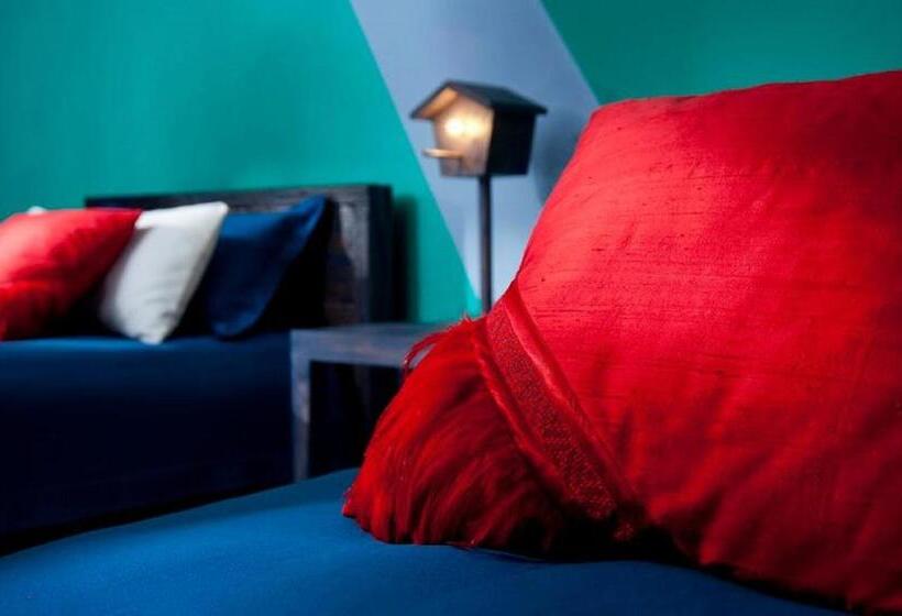 Кровать в Общей Комнате, Del Carmen Concept Hotel Boutique By Chai