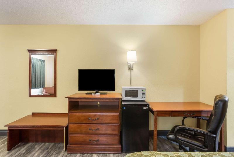 标准工作室, Hampton Inn & Suites Reno