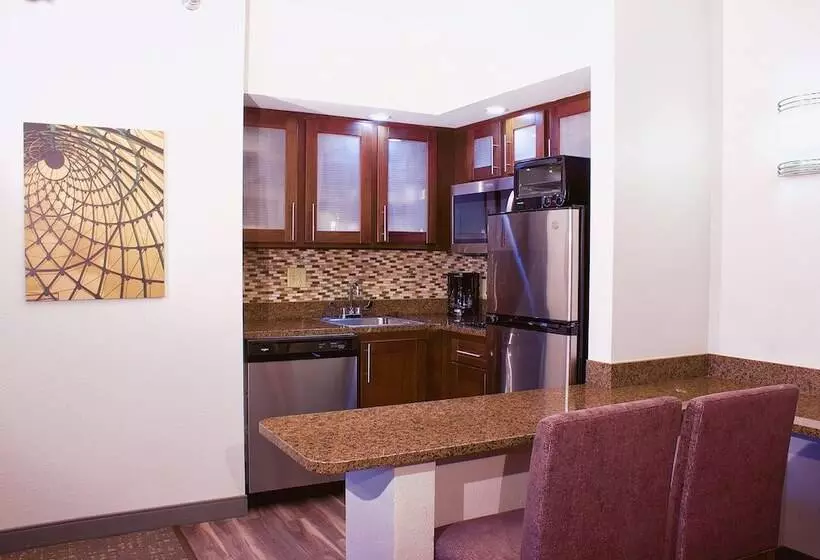 スイート, Staybridge Suites Chattanooga Hamilton Place, An Ihg