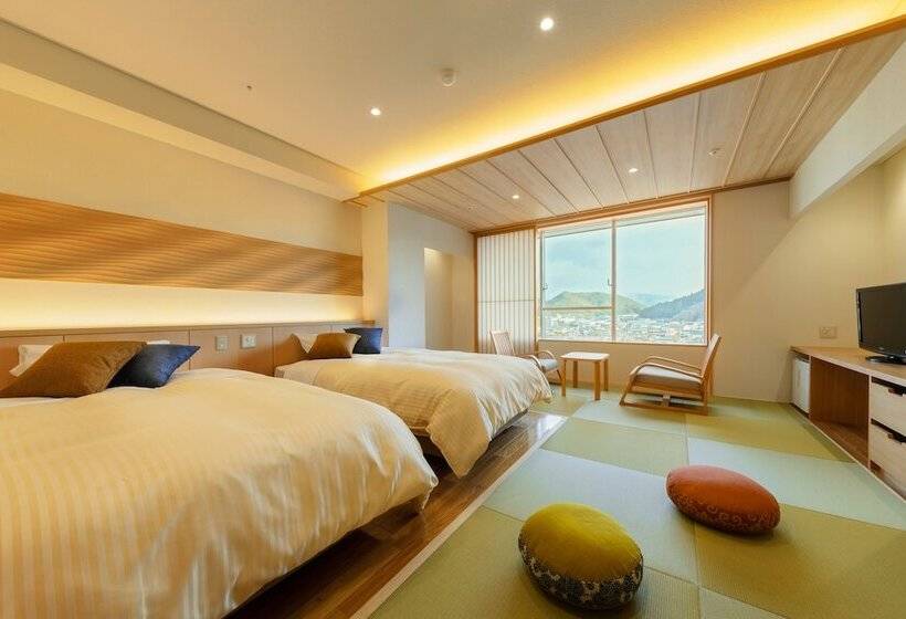 Номер Superior, Tendo