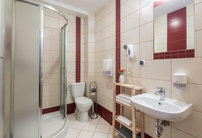 Номер Стандарт, Noce I Dnie