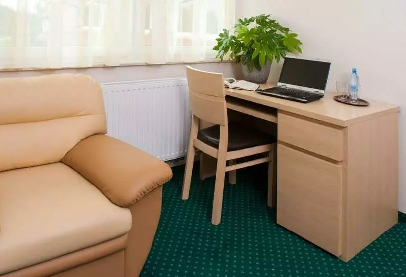 Economy-huone, Noce I Dnie