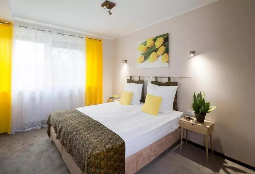 Economy-huone, Noce I Dnie