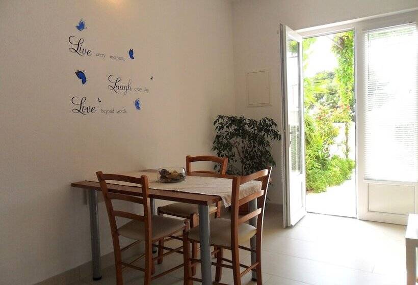 Apartamento Superior 1 Quarto Vista Mar, Apartments Pera