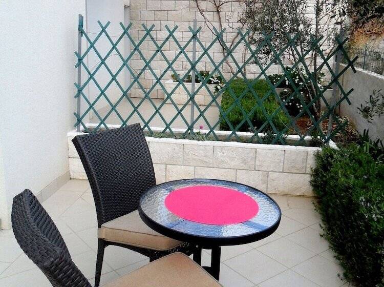 Apartamento Superior 1 Quarto Vista Mar, Apartments Pera