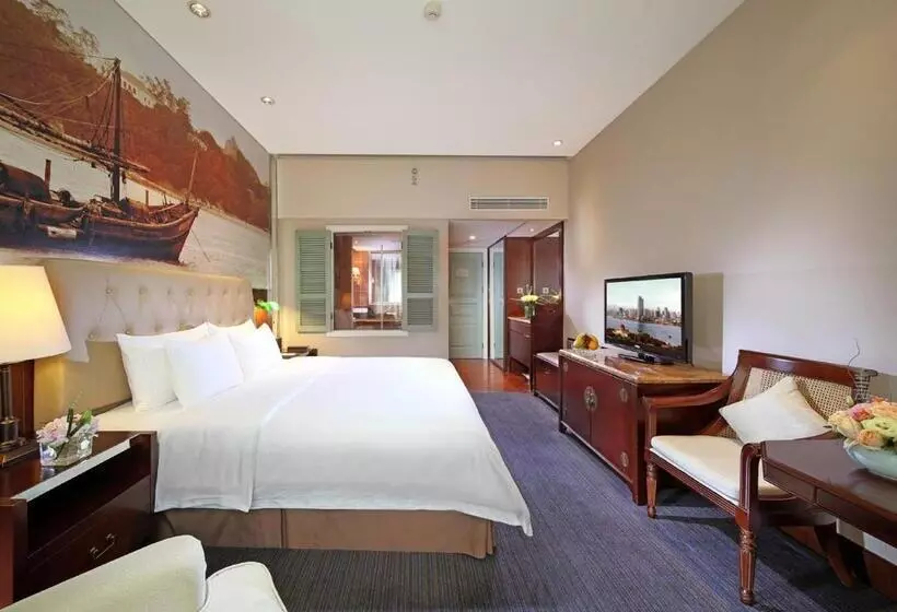 キングサイズベッド、シティビューデラックスルーム, City Hotel Xiamen Free Welcome Fruits