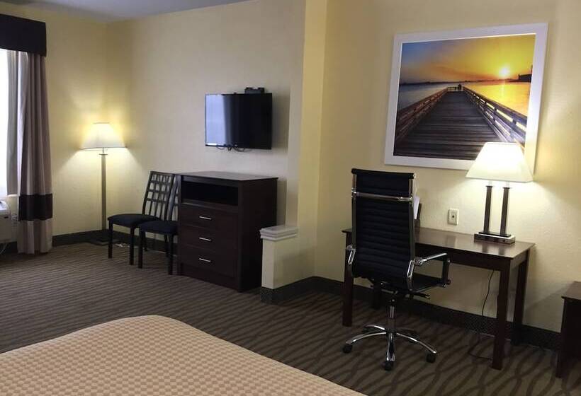 Номер бизнес-класса, Days Inn & Suites By Wyndham Pasadena