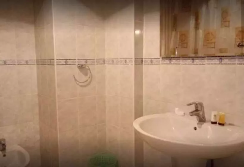 اتاق استاندارد یک نفره, El Biar