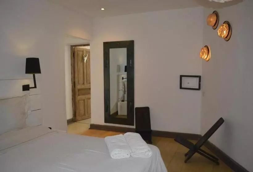 اتاق عادی, Hôtel Restaurant La Ribaudière
