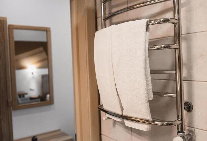 ジュニアスイート, Sofia