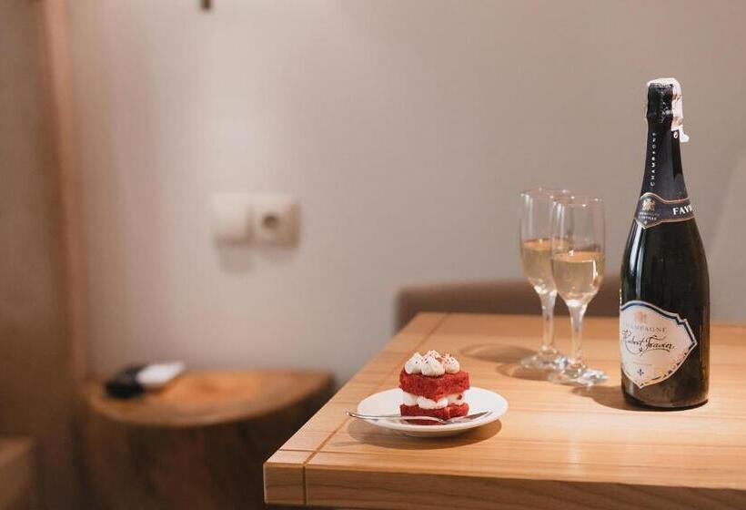 ジュニアスイート, Sofia