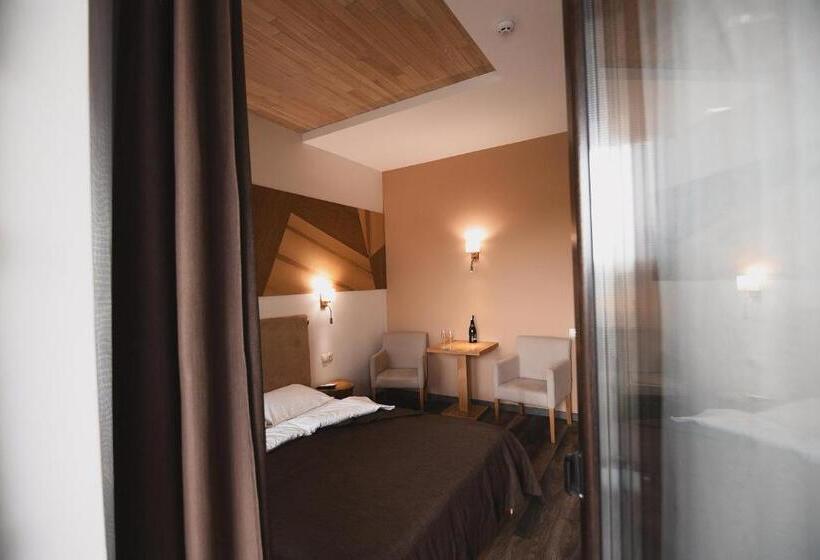 ジュニアスイート, Sofia