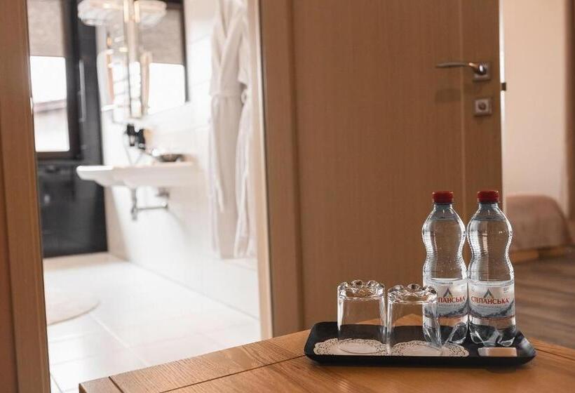 バルコニー付スイート, Sofia