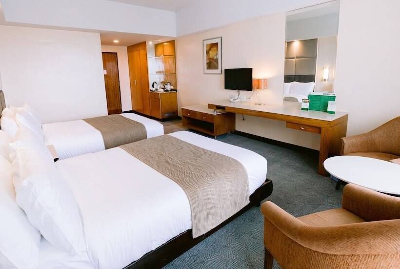 디럭스 룸, Sotogrande Hotel And Resort