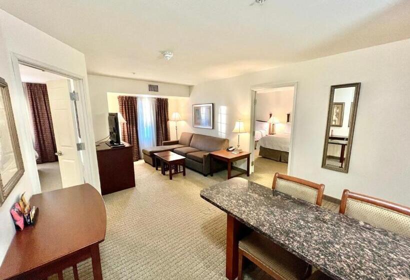 Люкс 2 Спальни, Staybridge Suites Detroit Novi, An Ihg