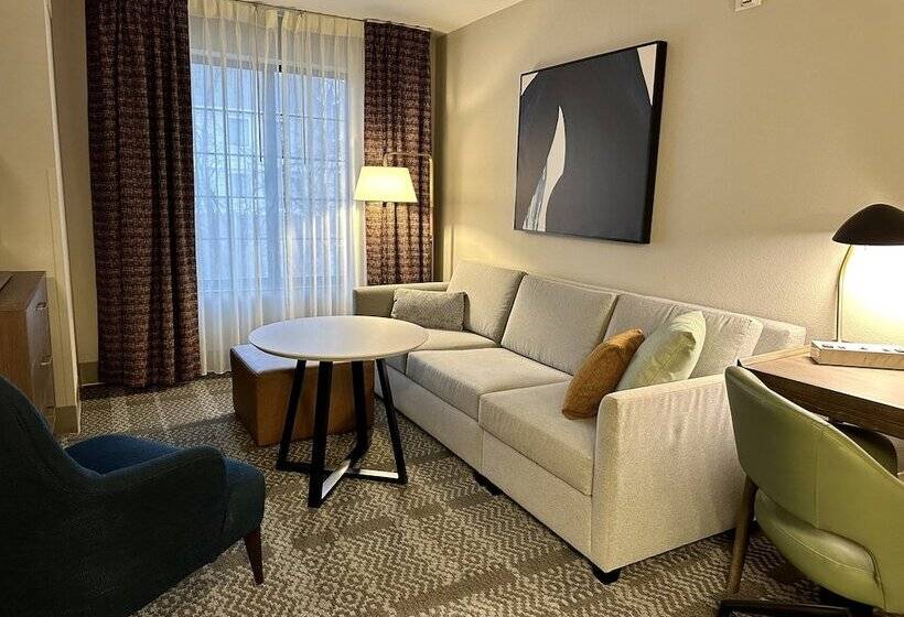 סוויטה, Staybridge Suites Milwaukee West Oconomowoc, An Ihg